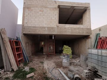 Townhouse en PREVENTA de 2 Recámaras con Piscina en Cholul, Mérida