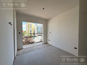 Departamento 3 ambientes en Venta Bernal Centro.