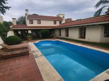 CASA EN VENTA 4DOR EN VILLA BELGRANO/ARGUELLO