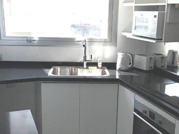 Piso 4 ambientes con cochera, balcón y parrilla en Belgrano APTO CREDITO