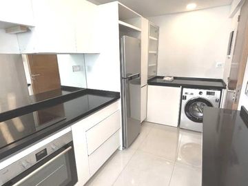 Piso 4 ambientes con cochera, balcón y parrilla en Belgrano APTO CREDITO