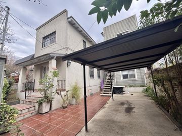 Apto Crédito!! Casa en VENTA en Tigre de 4 ambientes con COCHERA y PARRILLA