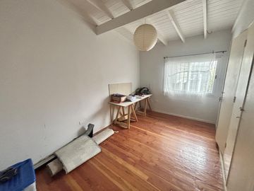 Apto Crédito!! Casa en VENTA en Tigre de 4 ambientes con COCHERA y PARRILLA