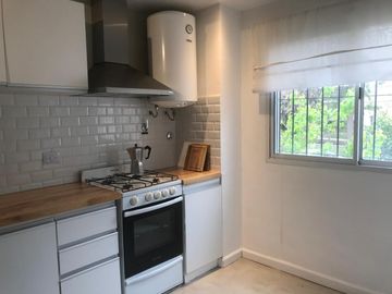 Apto Crédito!! Casa en VENTA en Tigre de 4 ambientes con COCHERA y PARRILLA