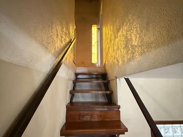 PH 3 AMBIENTES VENTA EN Los patos esq Av. Rosales  (REMEDIOS DE ESCALADA)
