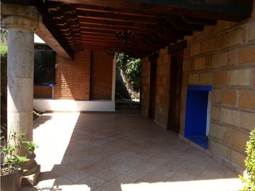CASA EN RENTA/CHICHIPICAS/VALLE DE BRAVO