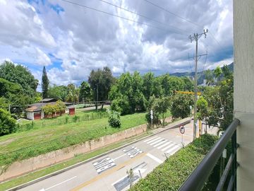 Apartamento En Venta Tercer Piso, Ciudad Alamos, Norte De Cali