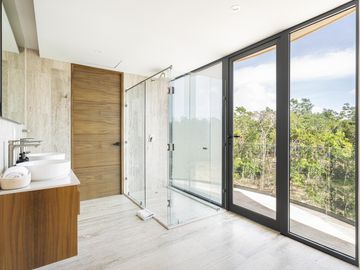 CASA EN VENTA EN TULUM 3 HABITACIONES CON GYM, ALBERCA PRIVADA