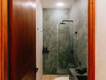 EN VENTA VILLA DE 2 HABITACIONES EN TULUM ALBERCA A 10 MINUTOS DEL MAR ROI UBICACION Y PRECIO