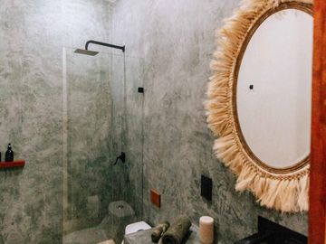 EN VENTA VILLA DE 2 HABITACIONES EN TULUM ALBERCA A 10 MINUTOS DEL MAR ROI UBICACION Y PRECIO