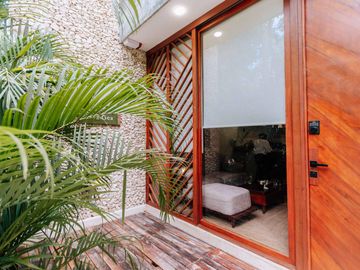 EN VENTA VILLA DE 2 HABITACIONES EN TULUM ALBERCA A 10 MINUTOS DEL MAR ROI UBICACION Y PRECIO