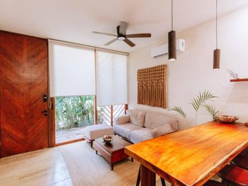 EN VENTA VILLA DE 2 HABITACIONES EN TULUM ALBERCA A 10 MINUTOS DEL MAR ROI UBICACION Y PRECIO
