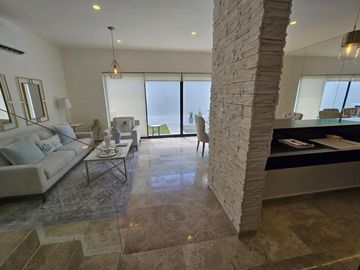 Casa en Venta en Arbolada en Cancún, 3 Recámaras, Seguridad y Plusvalía