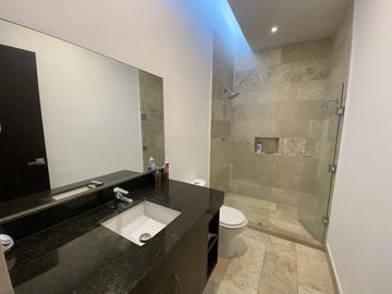 Townhouse en venta dentro de privada en Santa Gertrudis Copo