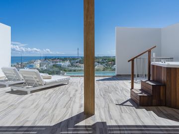 Departamento en VENTA BEACH FRONT PUERTO MORELOS 1 RECAMARA PENTHOUSE CON ALBERCA AMENIDADES DE LUJO