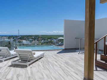 Departamento en VENTA BEACH FRONT PUERTO MORELOS 1 RECAMARA PENTHOUSE CON ALBERCA AMENIDADES DE LUJO