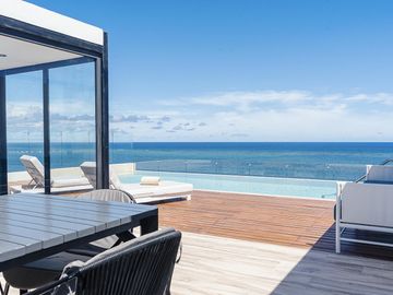 Departamento en VENTA BEACH FRONT PUERTO MORELOS 1 RECAMARA PENTHOUSE CON ALBERCA AMENIDADES DE LUJO