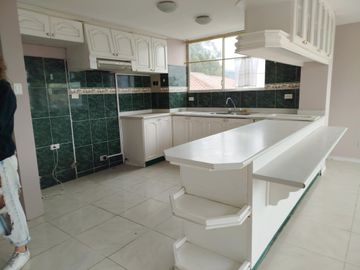En Venta Departamento urbanización el CONDADO