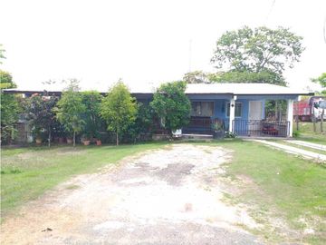 VENTA¡GRAN OPORTUNIDAD! DOS CASAS UNIFAMILIARES EN PENONOMÉ