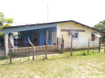 VENTA¡GRAN OPORTUNIDAD! DOS CASAS UNIFAMILIARES EN PENONOMÉ