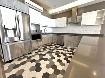 PH RIVAGE - AVENIDA BALBOA - VENTA