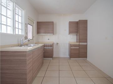 Remate: Venta de Casa en Brisas Norte. PH Victoria.