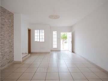 Remate: Venta de Casa en Brisas Norte. PH Victoria.