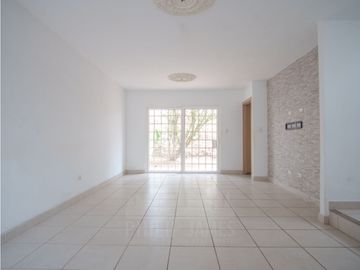 Remate: Venta de Casa en Brisas Norte. PH Victoria.