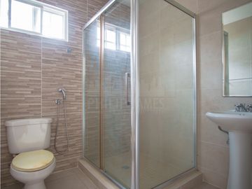 Remate: Venta de Casa en Brisas Norte. PH Victoria.