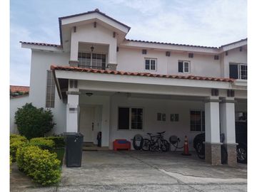 Casa en venta en Quintas de Versalles - Versalles (JS)