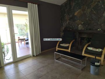V184. MAYU SUMAJ. CASA 3 DORM. (1 EN SUITE) B° CERRADO C/ PILETA Y QUINCHO.