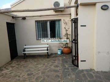 V184. MAYU SUMAJ. CASA 3 DORM. (1 EN SUITE) B° CERRADO C/ PILETA Y QUINCHO.