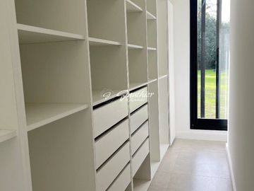 Casa en venta de 3 dormitorios c/ piscina en La Reserva Cardales