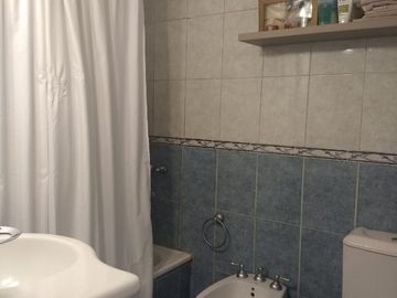 Dúplex en venta de 3 dormitorios en Villa del Parque