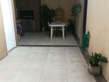 Dúplex en venta de 3 dormitorios en Villa del Parque