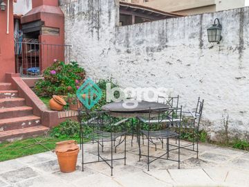 Casa en venta de 3 dormitorios con cochera en Grand Bourg