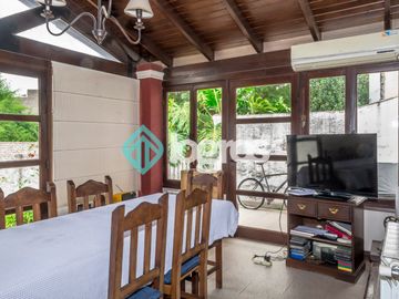 Casa en venta de 3 dormitorios con cochera en Grand Bourg