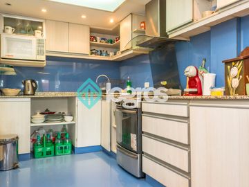 Casa en venta de 3 dormitorios con cochera en Grand Bourg