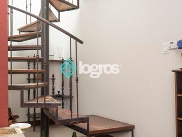 Casa en venta de 3 dormitorios con cochera en Grand Bourg