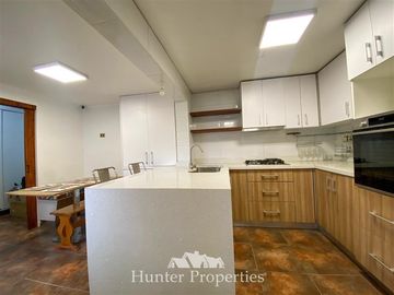 Casa en Venta en Simón Bolívar con Vicente Pérez Rosales