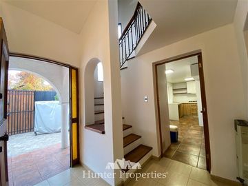 Casa en Venta en Simón Bolívar con Vicente Pérez Rosales