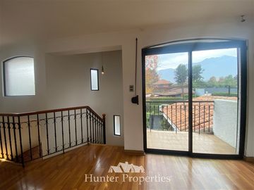 Casa en Venta en Simón Bolívar con Vicente Pérez Rosales