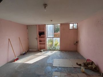 VENTA CASA TECAMAC COL FELIPE VILLANUEVA CERCA DE CENTRO TECAMAC