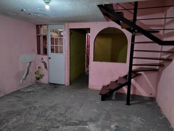 VENTA CASA TECAMAC COL FELIPE VILLANUEVA CERCA DE CENTRO TECAMAC