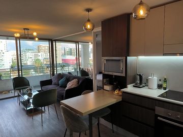 MODERNO, LUMINOSO Y ENCANTADOR DPTO EN EXCELENTE UBICACION