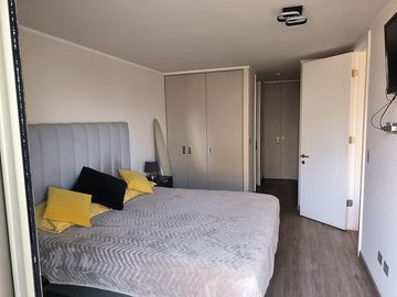 MODERNO, LUMINOSO Y ENCANTADOR DPTO EN EXCELENTE UBICACION