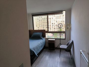 MODERNO, LUMINOSO Y ENCANTADOR DPTO EN EXCELENTE UBICACION