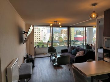 MODERNO, LUMINOSO Y ENCANTADOR DPTO EN EXCELENTE UBICACION