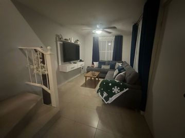 CASA EN VENTA COL. SANTA CECILIA $2,500,000