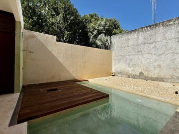 Casa colonial renovada en venta a 5 cuadras del Parque La Plancha